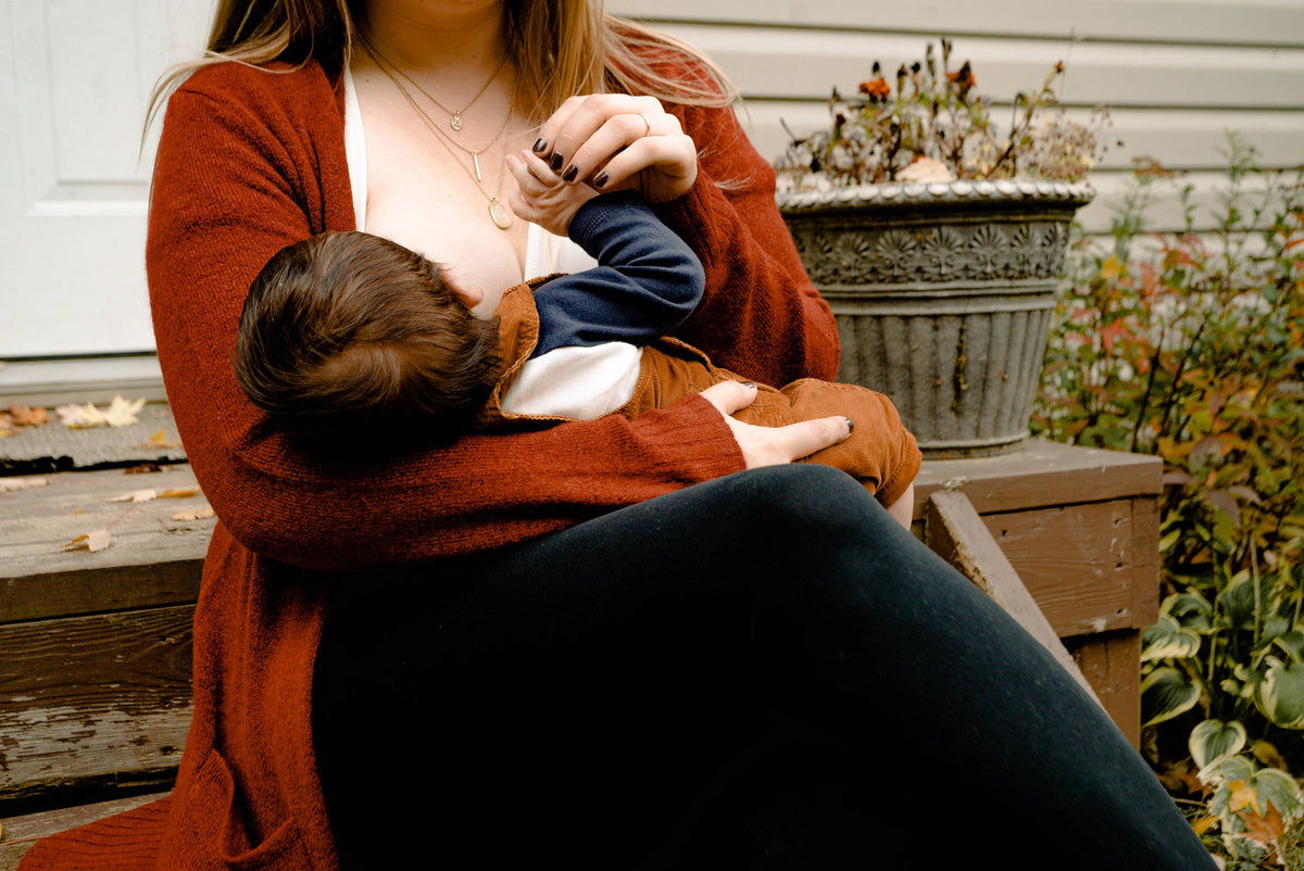 Breastfeeding While Pregnant - What You Need to Know