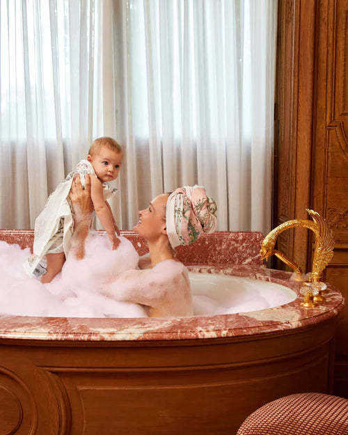 Atelier Choux Carré - Tapestry Pink on Pink