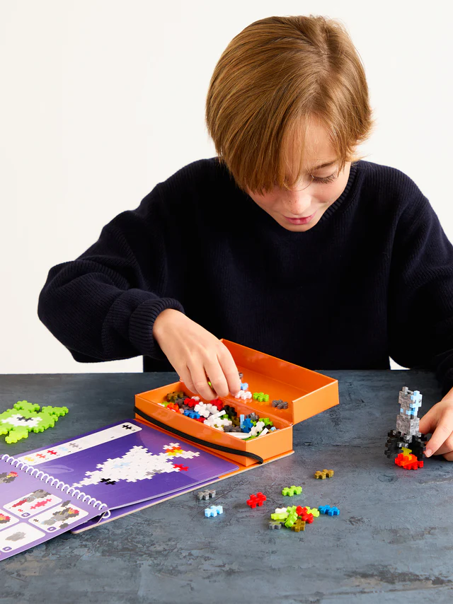 Plus-Plus Activity Pad