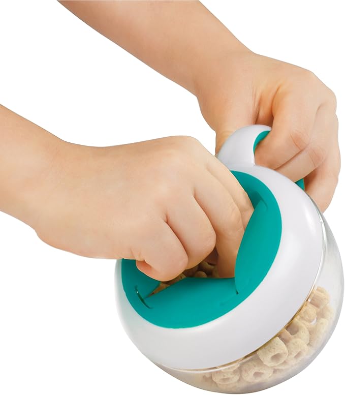 OXO Tot Flippy Snack Cup With Travel Lid