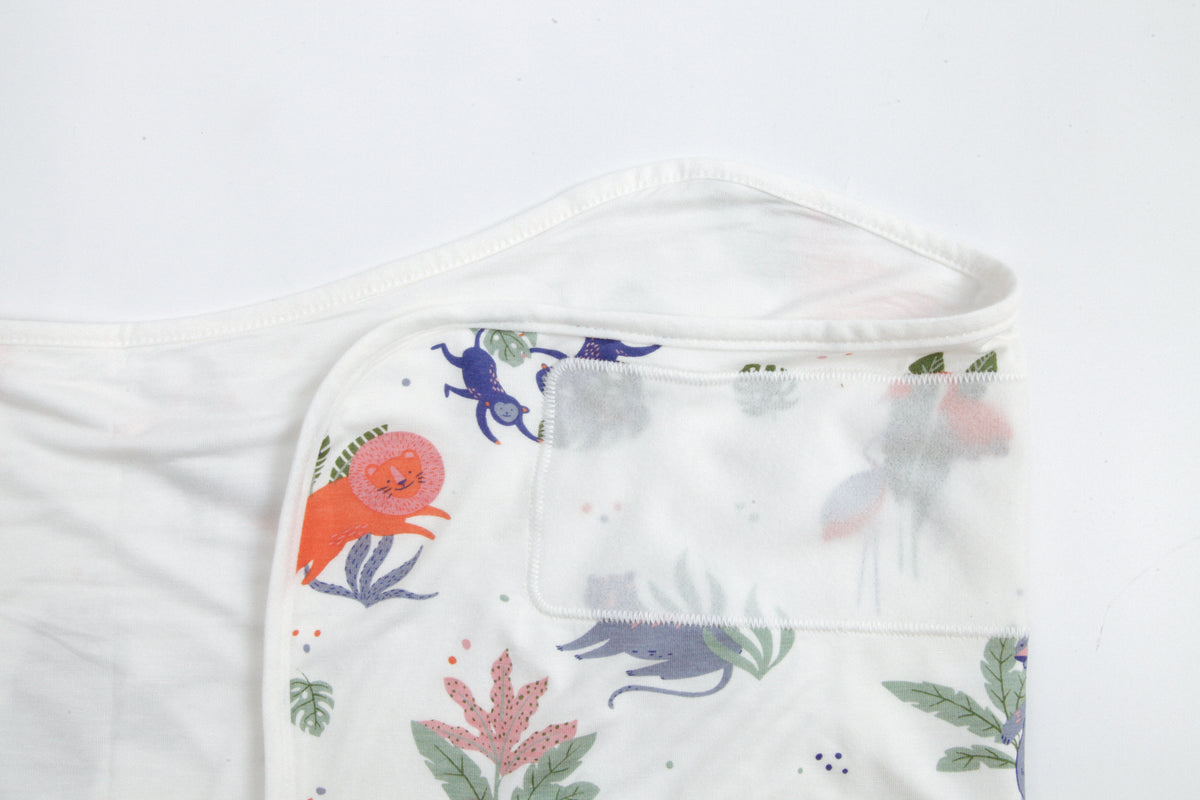 Little Rei Swaddle Wrap with Velcro