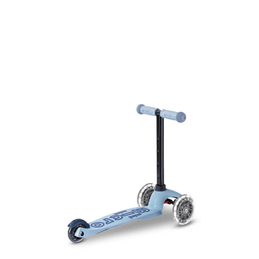 Micro Mini Scooter Deluxe Rock & Go LED