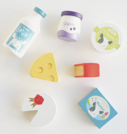 Le Toy Van Wooden Market Crate (Cheese & Dairy)