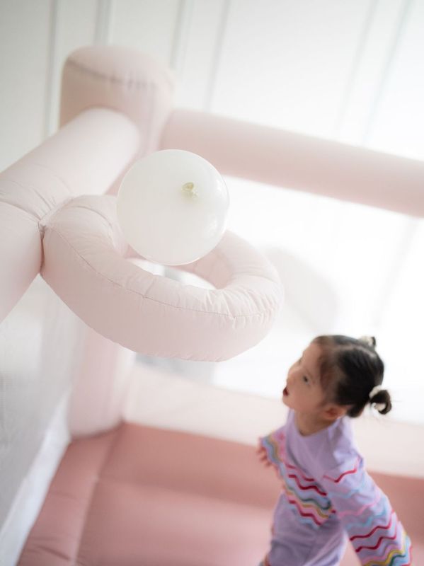 Puffie Rainbow Bounce House