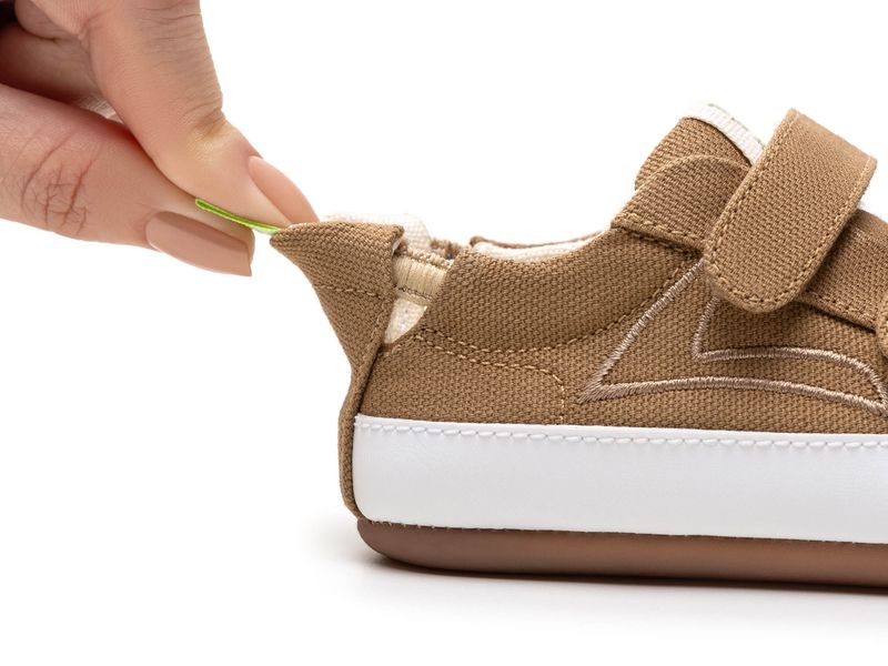 Tip Toey Joey Bossy Green Sneakers