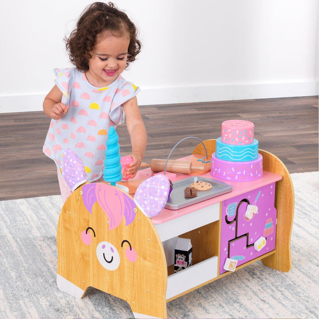 KidKraft Foody Friends: Baking Fun Unicorn Activity Center