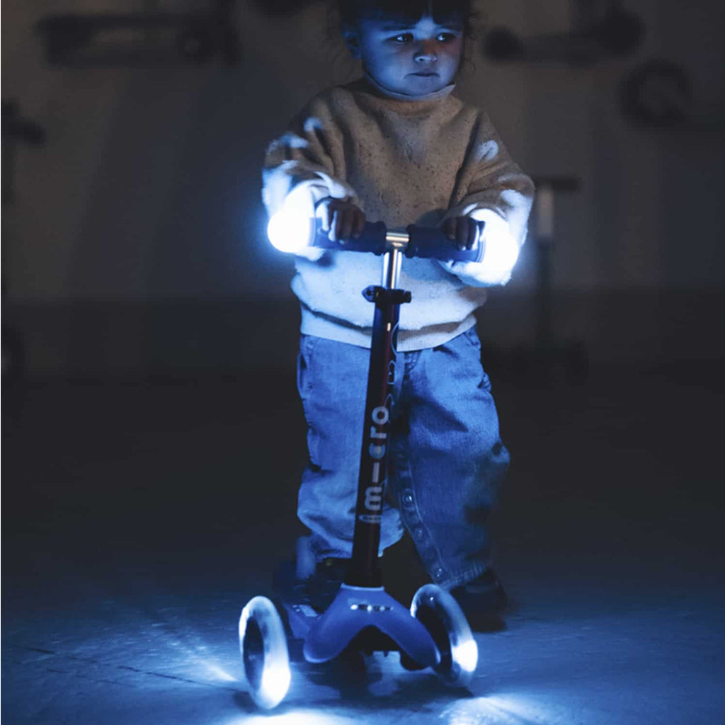 Micro Scooter Mini Deluxe Magic Led